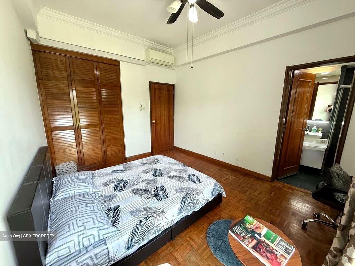 Gold Coast Condo (D5), Condominium #558605051